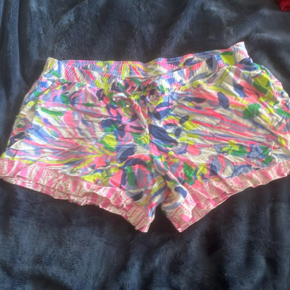 Lilly Pulitzer Katia shorts 4 inch inseam